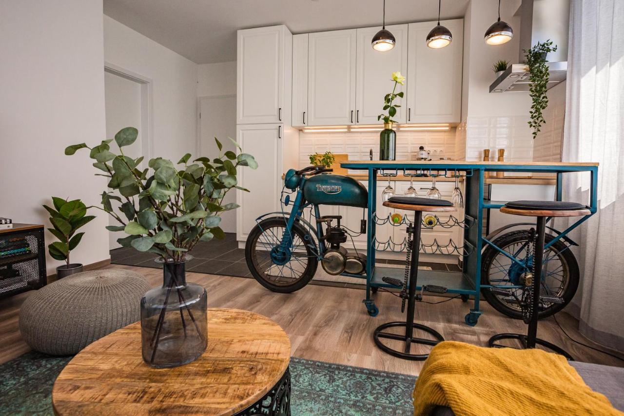 Stylish Oasis Central Apartment With Ac And Parking Budapest Extérieur photo